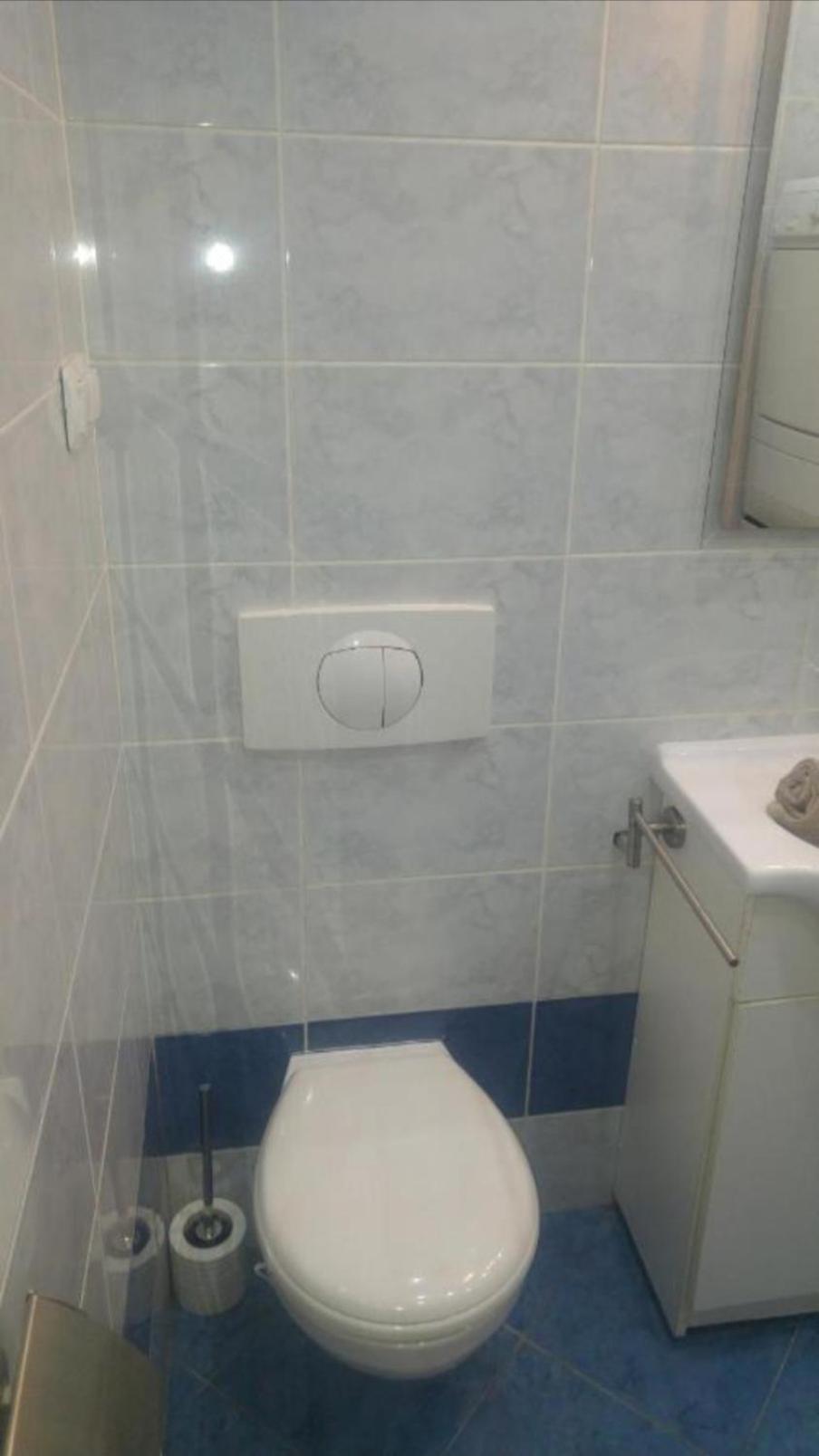 Center Apartment *